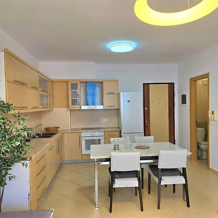 Kristen Apartment