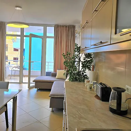 Kristen Apartment Sarande
